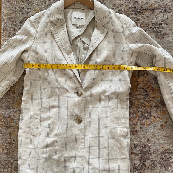 Linen blazer - Picture 9 of 10